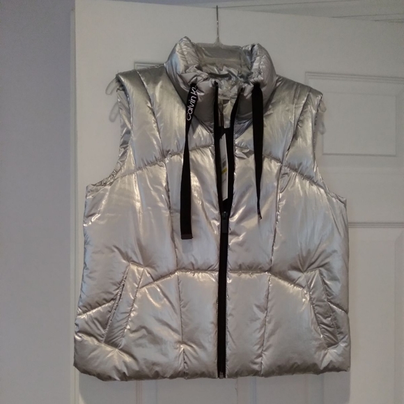 NWT Calvin Klein silver vest size medium - Picture 1 of 1